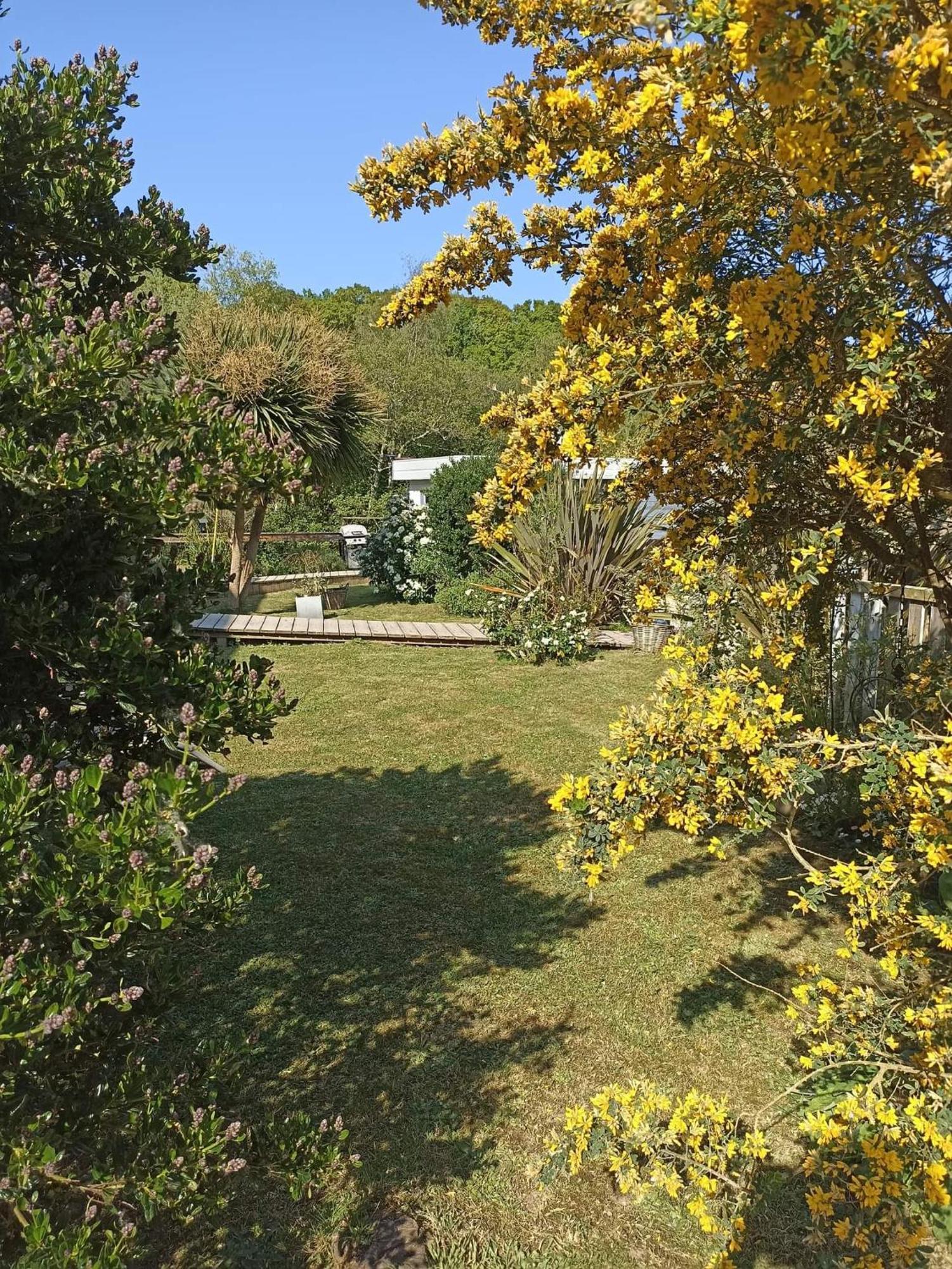 Lodge Avec Vue Sur La Riviere Lannion Exteriér fotografie